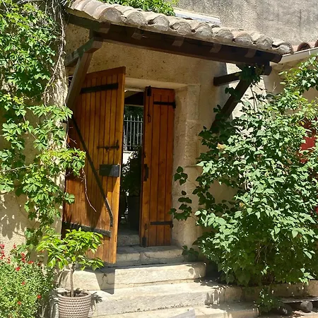 Feriehus Le Patio Provencal-maison Avec Cour Privee Nîmes