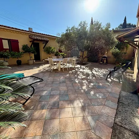 Feriehus Le Patio Provencal-maison Avec Cour Privee